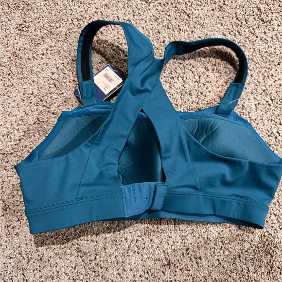 Brooks Juno 34c sports bra. New - Picture 2 of 2